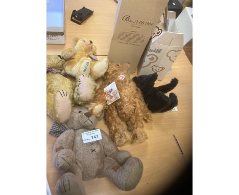 Collectables : 2 Steiff Bears boxed - boxes not great plus unboxed teddies inc Pamela Wesley (Bar 28 PB 1904 28cm) (26 Alpaca