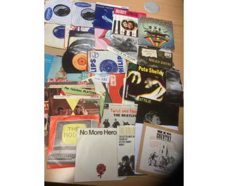 Records : Interesting mix of 7" singles inc Kraftwerk, J. Brown, Beatles, R. Stones - some EPs - needs checking! - (approx 50
