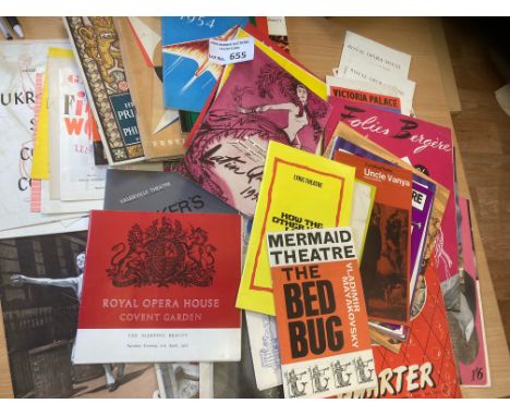Programmes : Good collection of vintage show programmes, dance, ballet, variety etc - good lot 1950s onwards - approx 130 pro