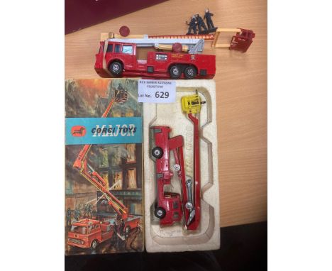 Diecast : Corgi Simon Snorkel Fire Engine 1127 boxed &amp; Matchbox K39 - more modern models unboxed - good cond