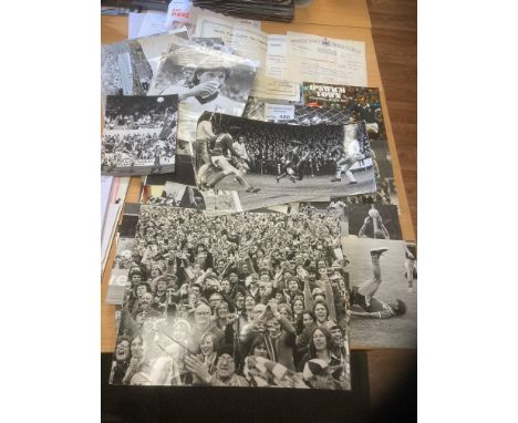 Football : Ipswich Town super collection of original photos various sizes 1980s/1990s plus original share certificate 1936 go