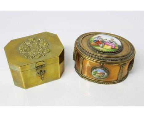 Imperial Russian brass tea caddy of octagonal form, with Imperial eagle badge to lid with hinged hasp to front and tin plated