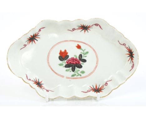 18th century Worcester lozenge-shaped spoon tray with painted floral spray and star-shaped sprigs, 15cm.Ex-Weiss Collection