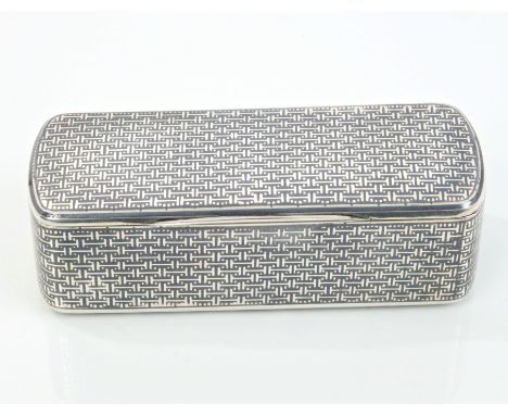 19th century French silver snuff box of rectangular form, with niello work basket-weave decoration and silver gilt interior, 