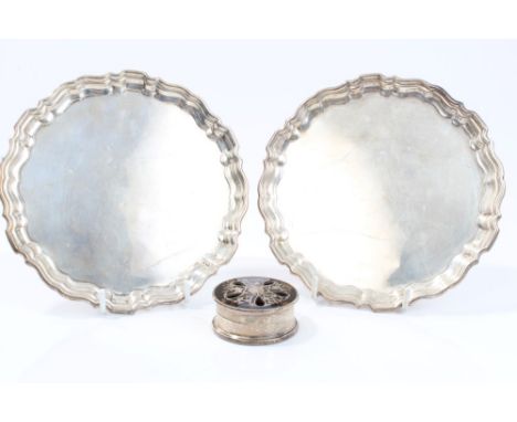 Pair contemporary silver waiters of circular form, with piecrust borders (Sheffield 1962), maker - F. C., together with an Ed