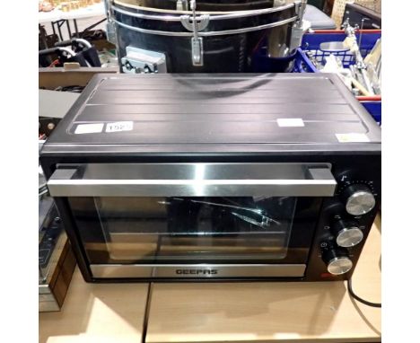 Geepas tabletop oven. All electrical items in this lot have been PAT tested for safety and have passed. This does not confirm