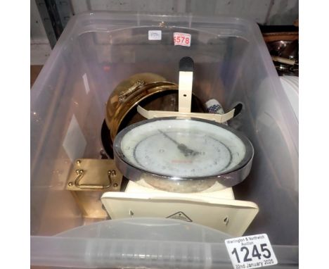 Box of mixed metal ware including planter, clocks. Not available for in-house P&amp;P