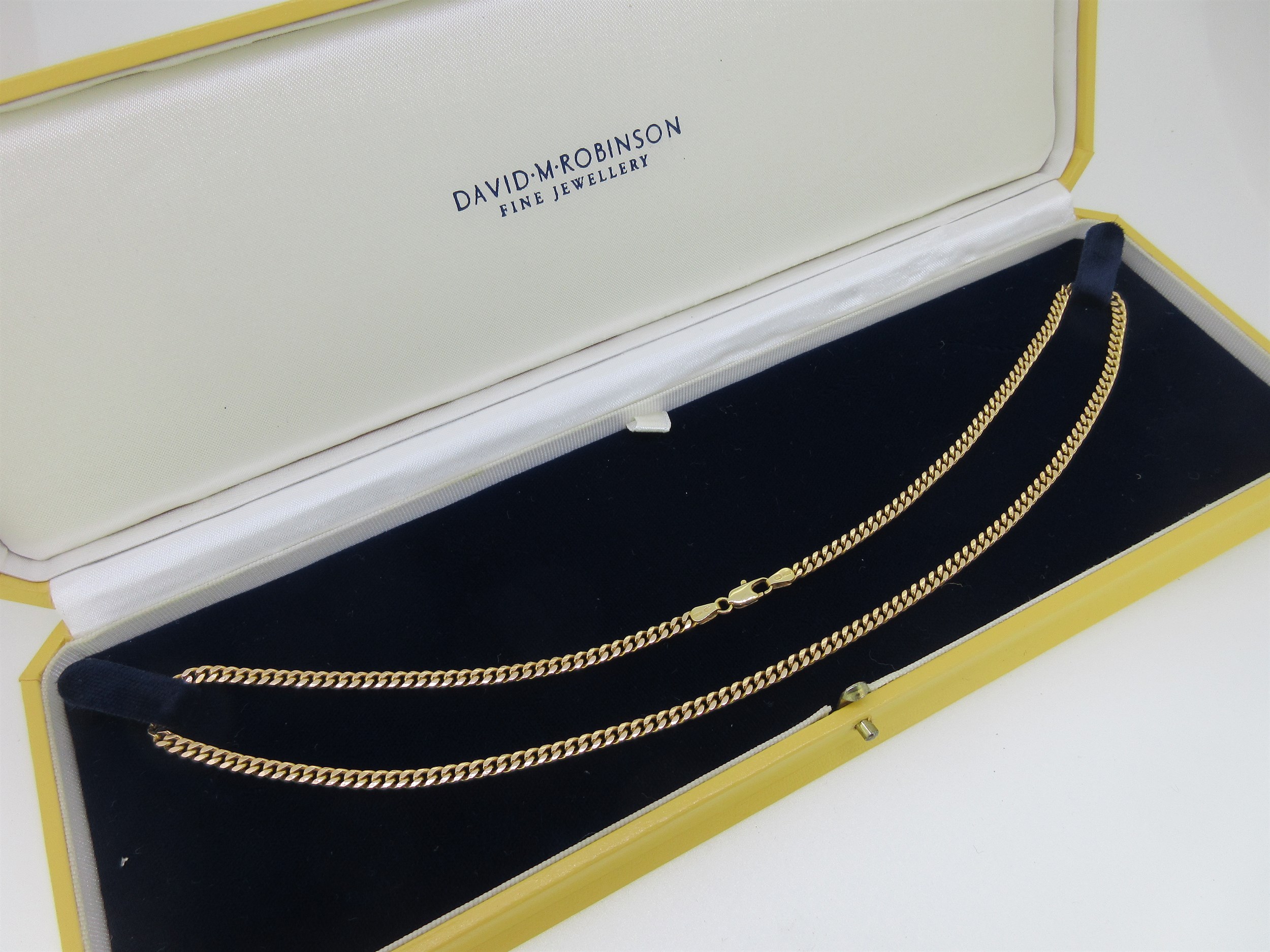 Unoaerre clearance gold chain