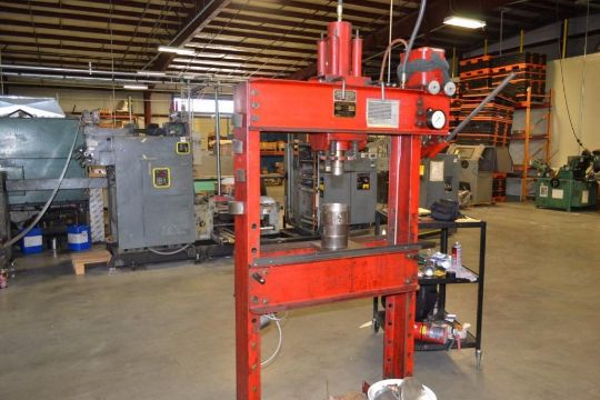 Nugier Hydraulic Press Service Manual