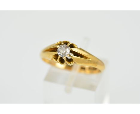 AN EARLY 20TH CENTURY SINGLE STONE DIAMOND GYPSY STYLE RING, estimated old European cut diamond weight 0.25ct, ring size R, s