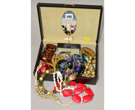 A JEWELLERY BOX OF COSTUME JEWELLERY to include a Trifari necklace, a double row imitation pearl necklace, further necklaces,