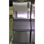 Scotsman MXG M 437 ice maker on Scotsman SB530 ice storage bin - W 770 x D 950 x H 1970mm