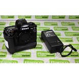 Nikon D1x Digital camera with MH-16 quick charger