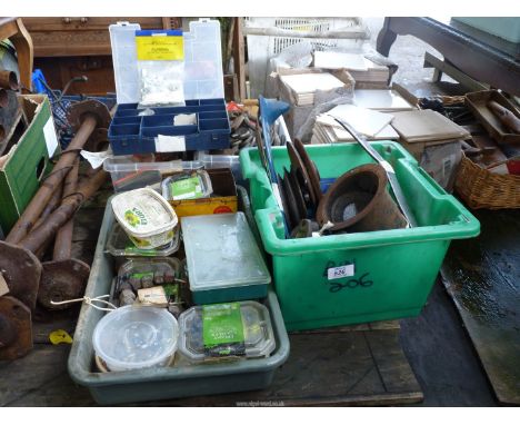A quantity of parts and spares including starter dogs, 1500-1622 cc bottom pulleys, A40 Somerset wheel hub bearing cap, A50/6