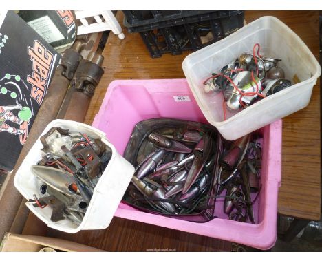 Thirteen old A40/A50 side lights (complete), eight lens retainers, nine A40 new complete Lights, eleven chrome base plates, s