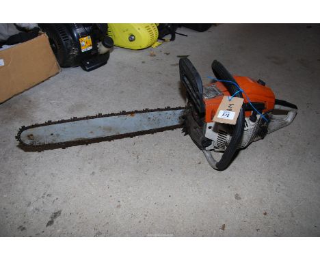 A CT3795 petrol chainsaw. (Has good compression).