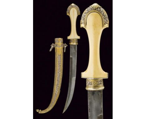 dating: first quarter of the 20th Century provenance: Morocco, Curved, single-and half-edged blade, marked 'TOUR EIFEEL' at t