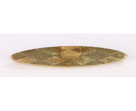 14 carat gold brooch, with engine turned diamond design, 2.3 grams