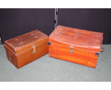 Tin cabin trunk with wood effect paint decoration smaller tin cabin trunk (2)