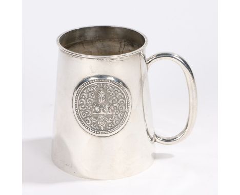 Far Eastern sterling silver tankard, decorated with a goddess to the front, 10cm high, 4.3oz