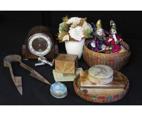 Oak cased mantel clock, onyx cigarette box, sheep shears, marquetry inlaid cigarette box etc. (qty)