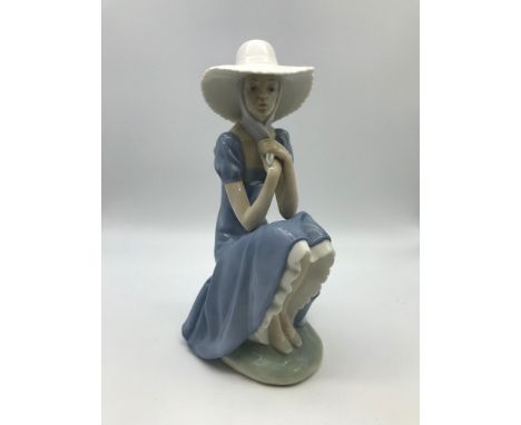 A Large Nao lady figure, Measures 27cm in height 