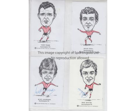 SOUTHAMPTON  Binder containing extensive coverage of Southampton FC football, mostly copies but some original material, from 