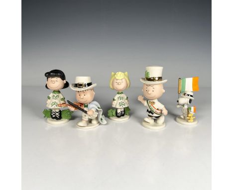 Fine porcelain in a glazed and matte finish, hand painted details with vibrant colors and dainty gold accents. This collectib