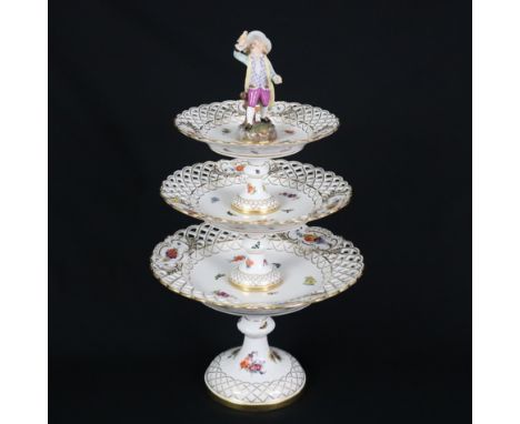 Etagere - Royal Copenhagen, Ende 19. Jh., Porzellan, glasiert, beidseitige polychrome Malerei mit Blumenbouquets in Kartusche