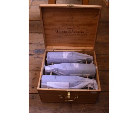 Six bottles of Quinta do Vesuvio vintage port, 1995, in own wooden caseDelivery of this lot can be arranged with a specialist