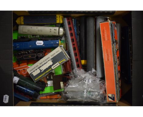 A Tri-ang Wrenn 00 gauge locomotive, 0-6-0, Tank B R Black, W2205, boxed, other locomotives, rolling stock, scenery construct