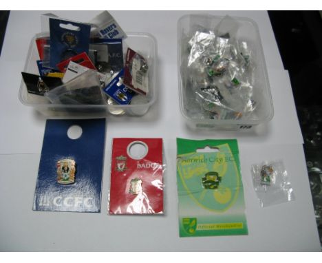 Enamelled Football badges, with original packaging, quantity of pride of the north badges, Esso coins etc.