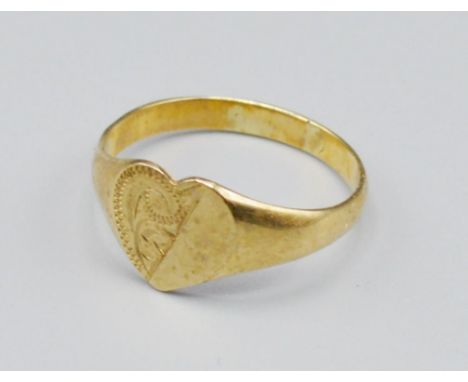 A 9ct Gold Signet Ring, 1.5 grams, ring size M 