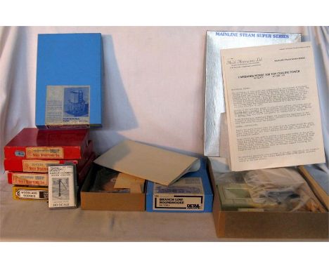 A tray containing various HO Kits including a Model Masterpieces Kit # 125 Mainline Steam Super Seriies Fairbanks Morse 300T 