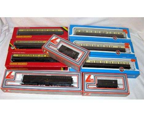 LIMA/AIRFIX/HORNBY 6 x Coaches, Siphon B and  2 x Horseboxes - LIMA 5331 Siphon B and 2 x 5625 GWR Horseboxes - Hornby R429 x