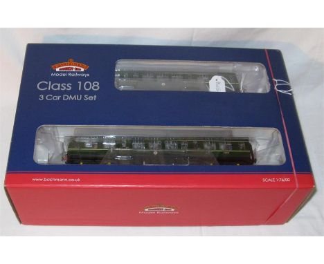 BACHMANN 32-913 BR Green Class 108 3 Car DMU with Speed Whiskers. DCC ready. Serviced 4/2017. Near Mint Boxed with Instructio