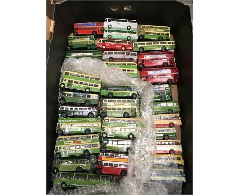 Quantity of Corgi Original Omnibus and EFE 1/76 scale diecast buses, includes Greenline. Appear VG+ and unboxed. (45)