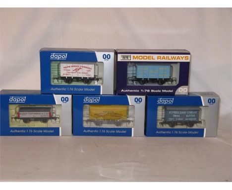 DAPOL Wessex Wagons and Buffers 5 x  Limited Edition Freight Wagons - Dorset Private Owners - Wessex Wagons - Robert Whitehea