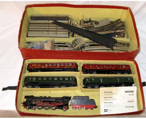 MARKLIN HO 3R Set F846/4 - circa early 1950's - comprising a F800 Black BR01 4-6-2 # 01 197 (Good Plus) and 4 axle Tender (mi