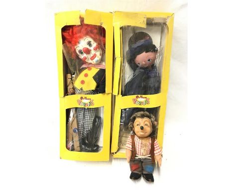 Two Pelham Puppets: SL17 Bimbo Clown; SS Sailor. Both appear G/VG in P boxes. Together with a Steiff Mecki hedgehog, F with b