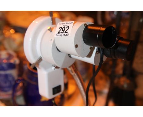 Flexible neck electric microscope. Not available for in-house P&P, contact Paul O'Hea at Mailboxes on 01925 659133Condition R