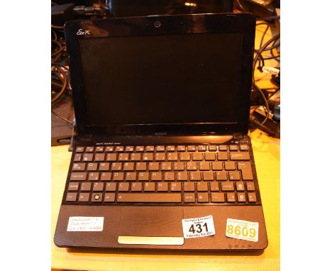 SNSV EEE PC seashell series laptop with charger. P&P Group 2 (£18+VAT for the first lot and £3+VAT for subsequent lots)Condit