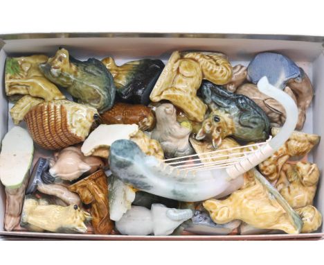 Box of mixed Wade Whimsies and other small ceramic figurines. P&amp;P Group 1 (£14+VAT for the first lot and £1+VAT for subse
