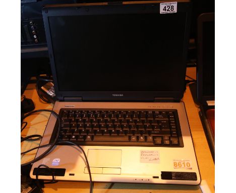 Toshiba Equium L40-10X laptop with charger. P&P Group 2 (£18+VAT for the first lot and £3+VAT for subsequent lots)Condition R