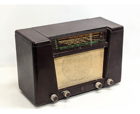 A vintage Philips radio, model 11696. 45x20x30cm 