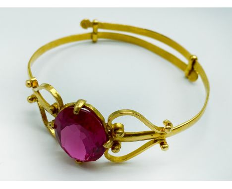 HIGH CARAT GOLD AND RUBY BRACELET 25.25 Grams