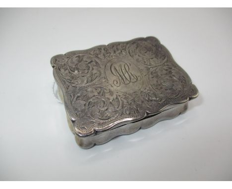 Victorian Silver Snuff Box having Foliate Engraved Decoration, Birmingham 1876 by Jacob Gloster, 74g 