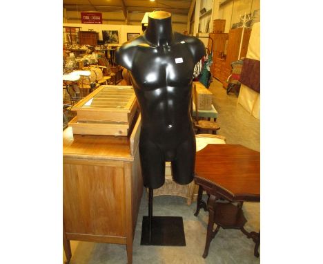 Shop Mannequin 