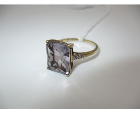 9K Gold Pale Purple Stone Cocktail Ring, 3.35g, Size R 