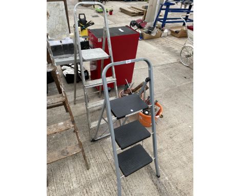 A THREE RUNG ALUMINIUM STEP LADDER AND A FURTHER THREE RUNG STEP LADDER 